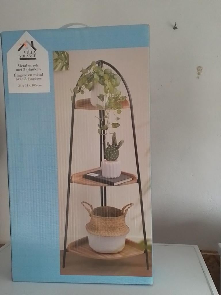 Nieuw Villa Volance metalen etagere met 3 planken,zit nog in, Huis en Inrichting, Woonaccessoires | Etagères, Ophalen of Verzenden