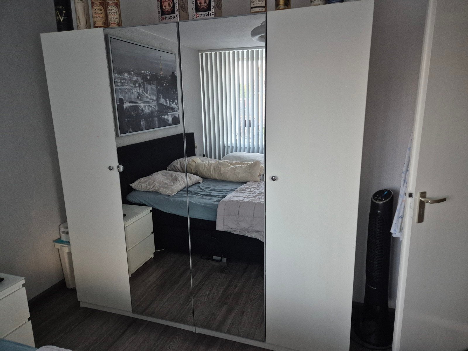 Witte kledingkast met spiegeldeuren en legplanken, Ophalen, Overige materialen, 200 cm of meer, 150 tot 200 cm