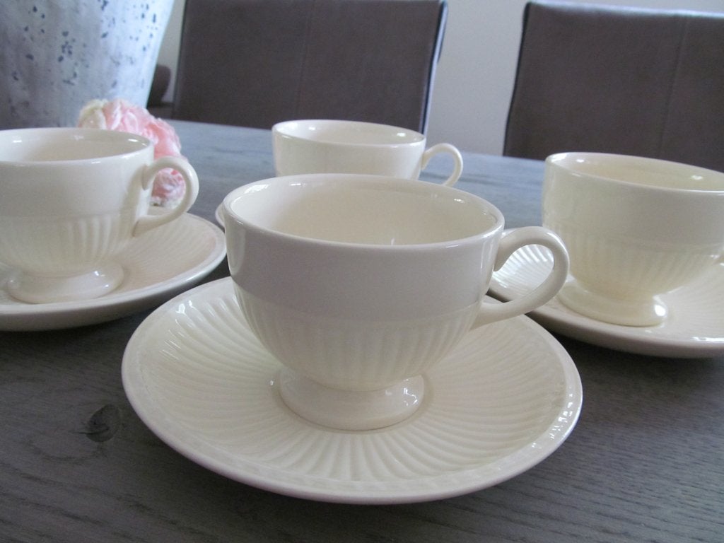 4 Wedgwood Queen's Ware Edme Kop en Schotels, Huis en Inrichting, Keuken | Servies, Keramiek, Ophalen of Verzenden, Zo goed als nieuw