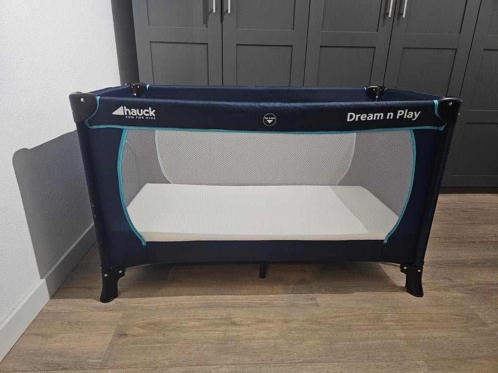Camping/ logeer bedje, Kinderen en Baby's, Ophalen, Zo goed als nieuw, Minder dan 140 cm, Matras
