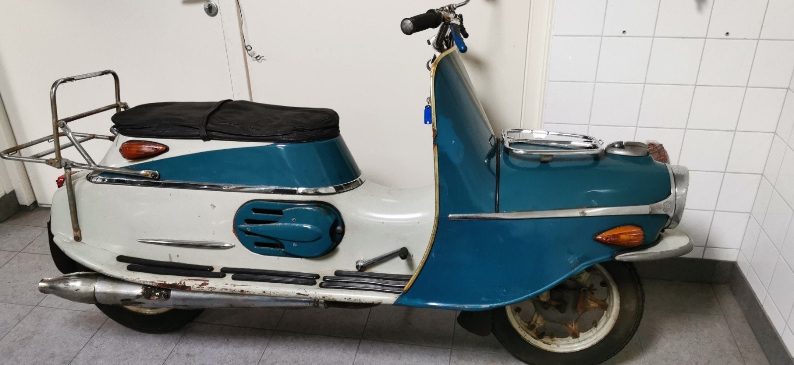 jawa la boheme bouwjaar 1961 in originele staat., Motoren, 175 cc, Scooter, Gebruikt, Handgeschakeld