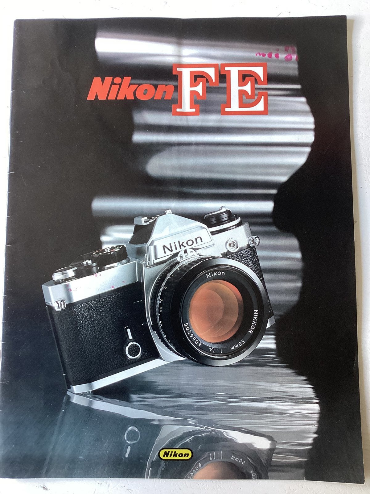 Brochure Nikon FE fotocamera’s (fotografie), Verzenden, Zo goed als nieuw, Folder