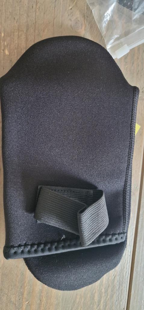 3 paar neopreen sokken 3 mm nieuw, Watersport en Boten, Ophalen of Verzenden, Nieuw, Dame of Heer