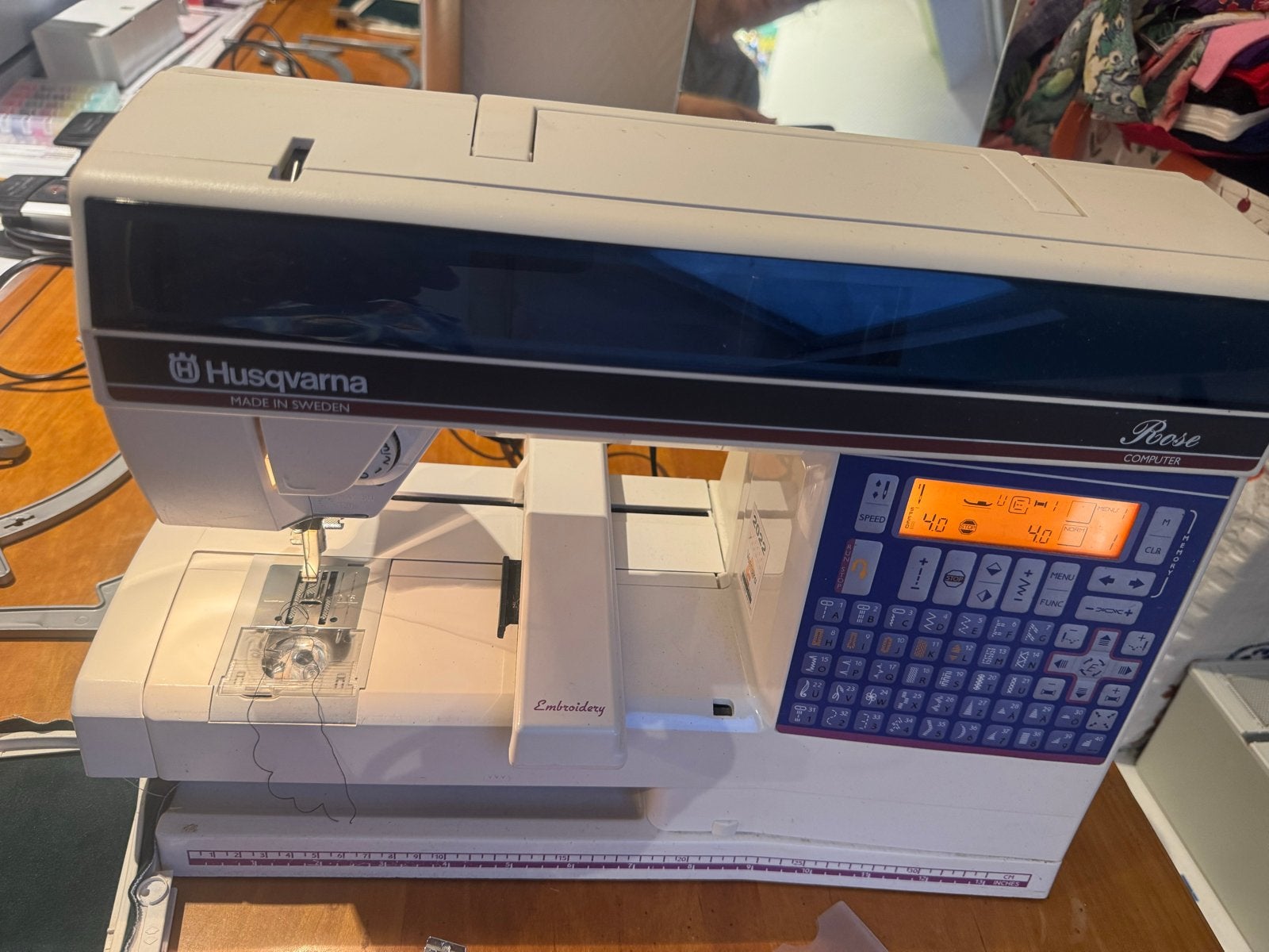 Husqvarna Rose Computer Naaimachine / borduurmachine, Ophalen of Verzenden, Gebruikt, Naaimachine, Husqvarna