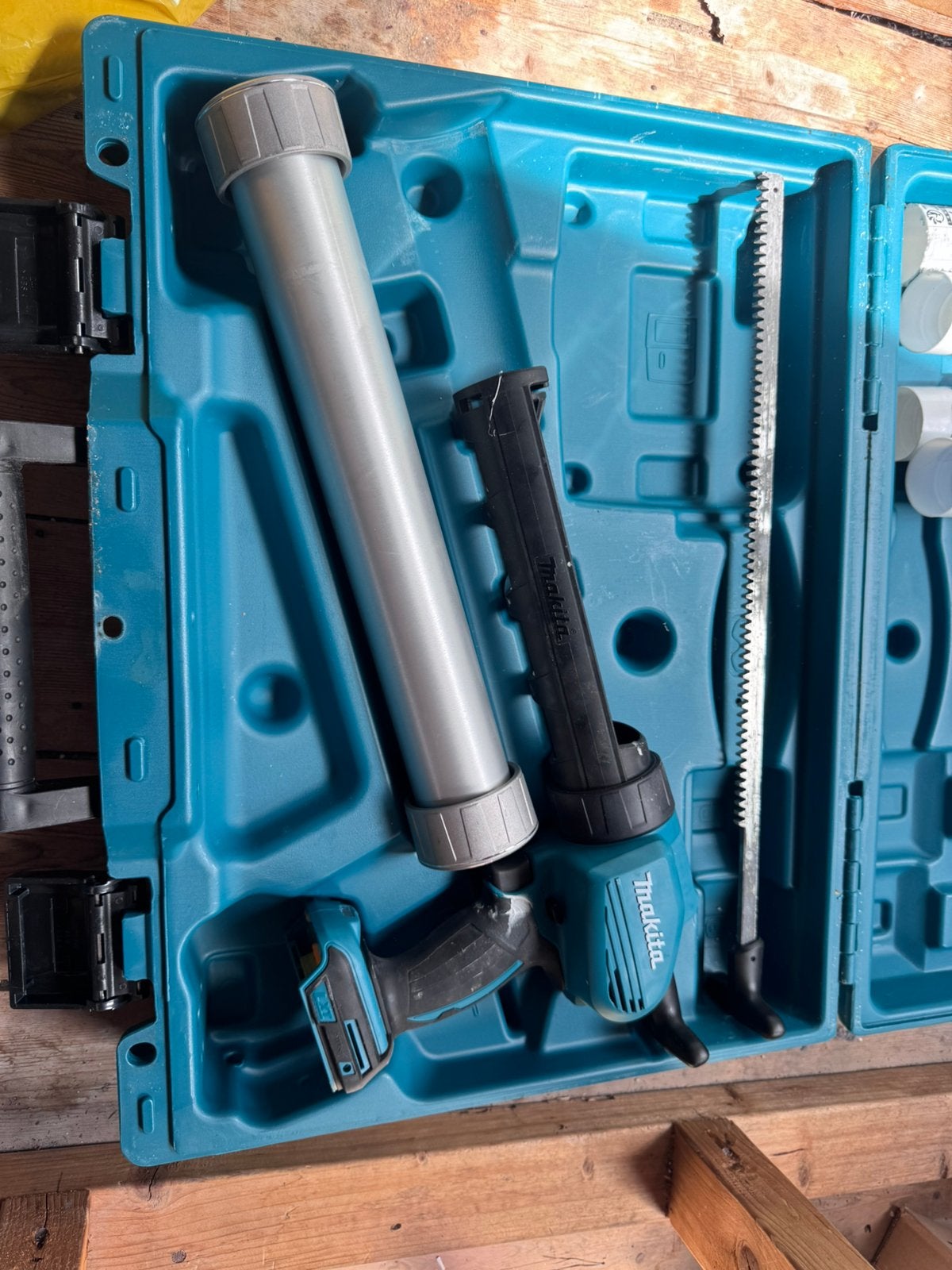 Makita Automatische kitpistool, Ophalen, Zo goed als nieuw