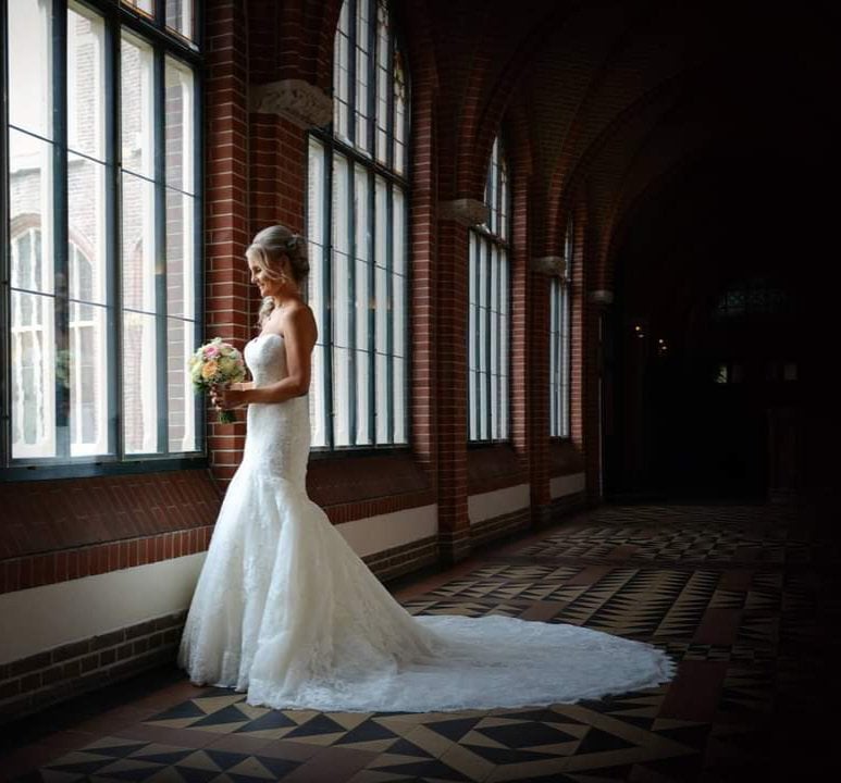 Trouwjurk van pronovias, Ophalen, Zo goed als nieuw, Wit, Trouwjurk