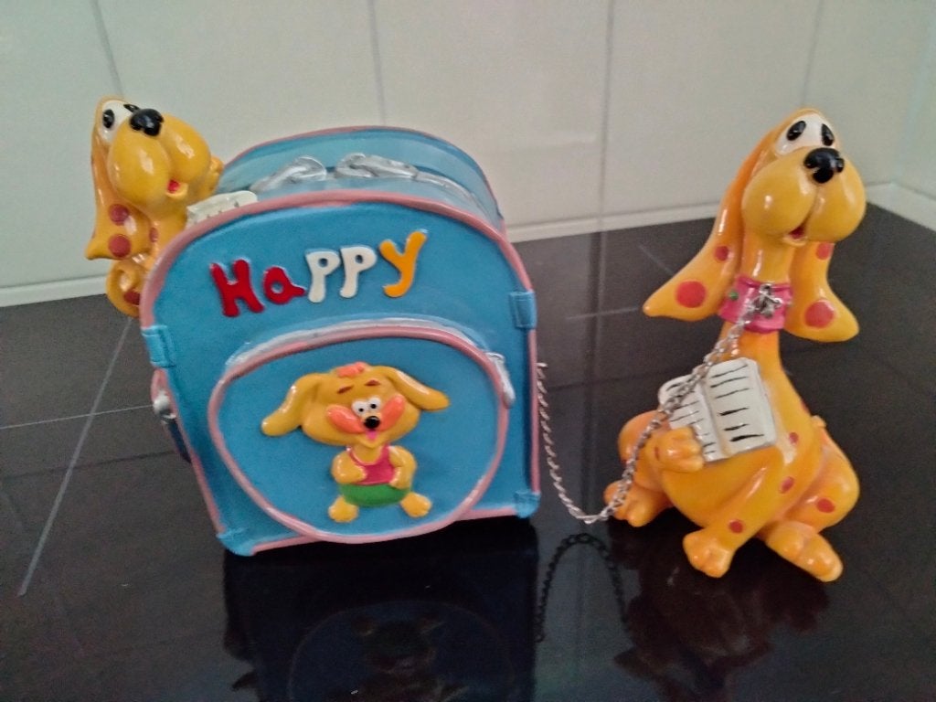 Spaarpot met leuke hondjes die een rugzak bewaken., Ophalen, Gebruikt, Overige materialen, Dier