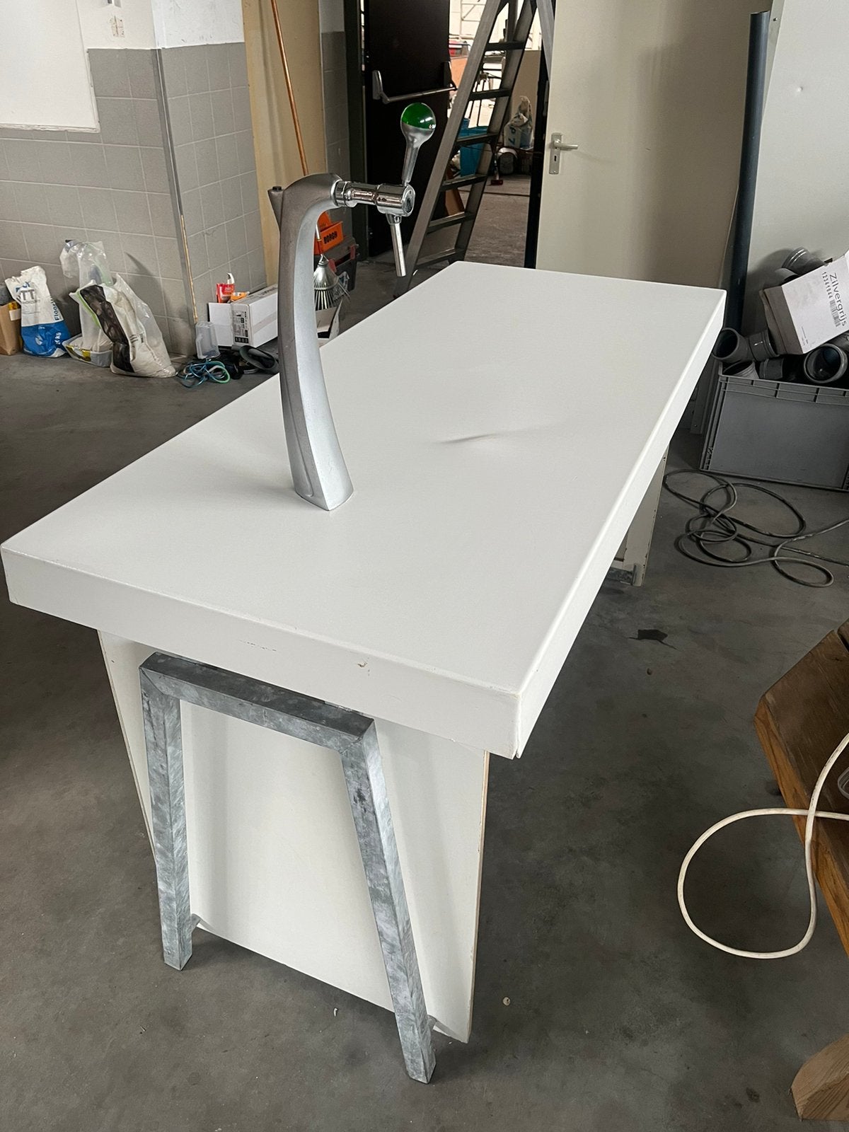 Buitenbar bar met tap, Ophalen, Gebruikt