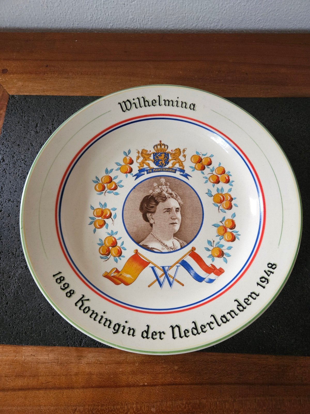 Bord Plateel Wilhelmina, Ophalen, Servies