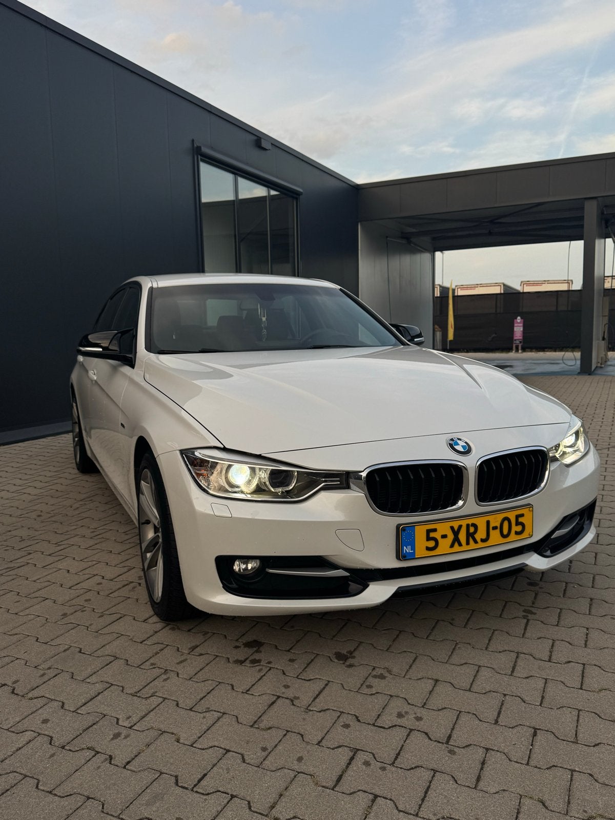 BMW 3-Serie 1.6 316I 2014 Wit, 1360 kg, 4 cilinders, Wit, Origineel Nederlands