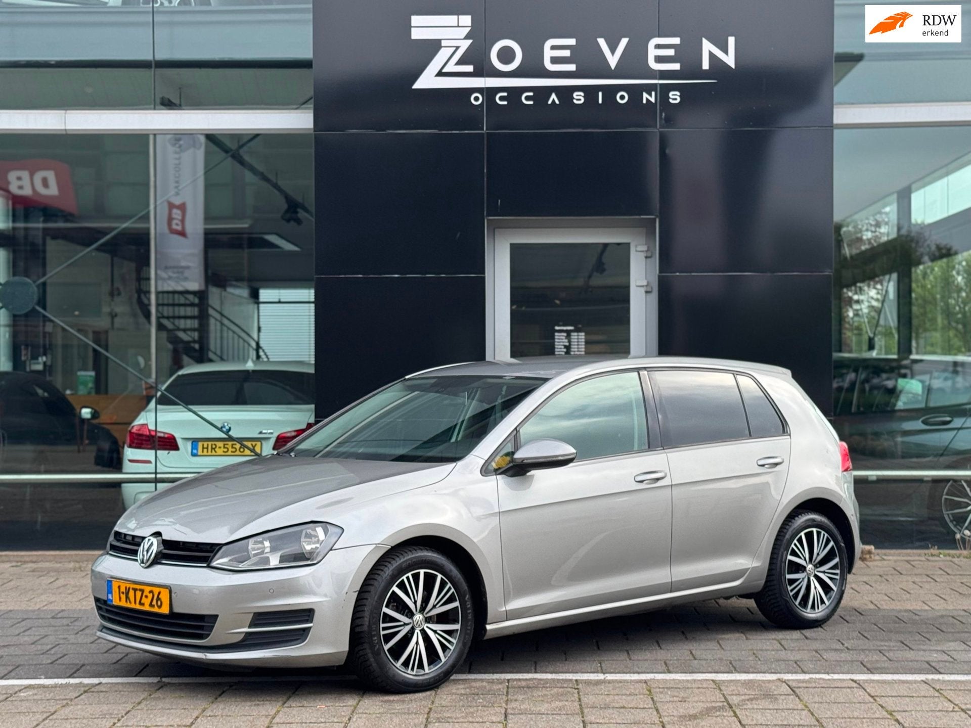 Volkswagen Golf 1.2 TSI Trendline, Voorwielaandrijving, Euro 5, Gebruikt, Zwart