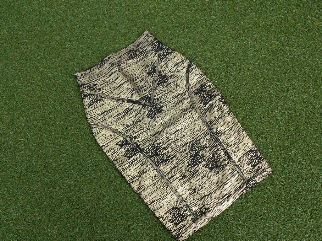 Thema goud rok maat XXS stretch als nieuw, Kleding | Dames, Rokken, Zwart, Ophalen of Verzenden, Zo goed als nieuw, Maat 34 (XS) of kleiner