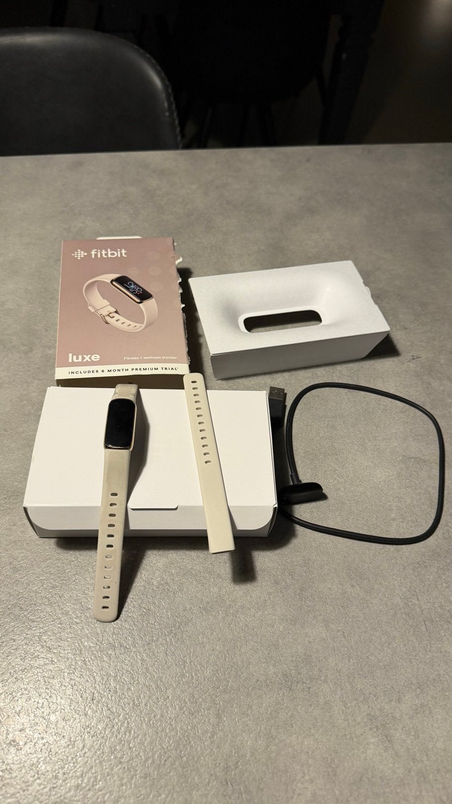 Fitbit Luxe - Stappenteller, Hartslagmeter, Activiteiten Tra, Sieraden, Tassen en Uiterlijk, Activity trackers, Ophalen of Verzenden