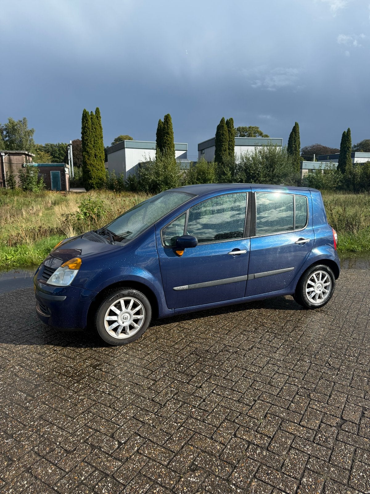 Renault Modus 1.6 16V AUT 2005 Blauw, Auto's, 4 cilinders, Blauw, Origineel Nederlands, 1180 kg