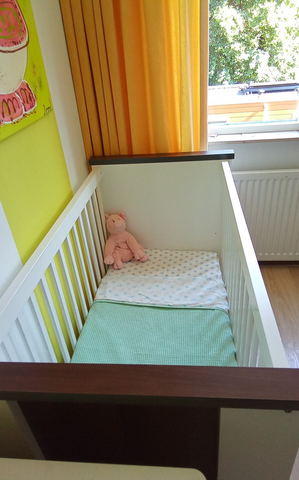 Ledikant /Baby bedje + toebehoren TWF, Kinderen en Baby's, Kinderkamer | Complete kinderkamers, Ophalen, Zo goed als nieuw, Jongetje of Meisje