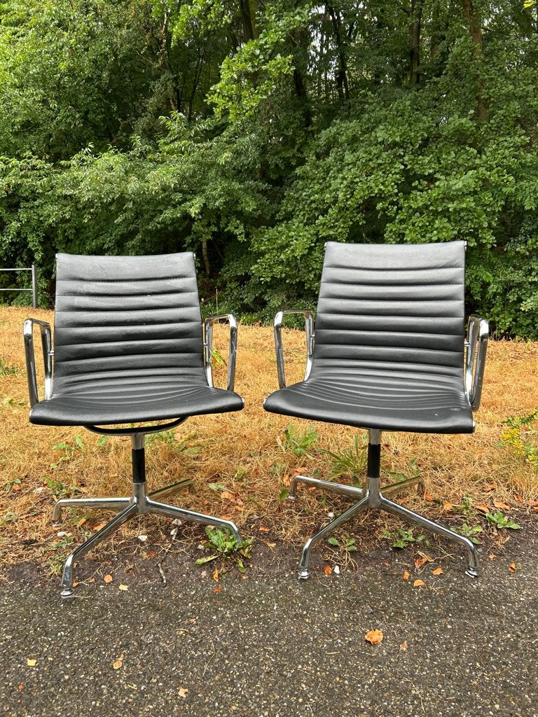 2 stoelen, Huis en Inrichting, Ophalen, Gebruikt, Twee, Replica Eames