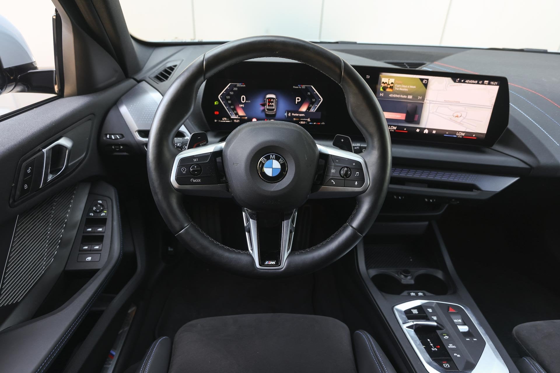 BMW 1 Serie 120 M Sport Automaat / Sportstoelen / M Adaptief, Auto's, Dealer onderhouden, 156 pk, Met garantie (alle), Origineel Nederlands