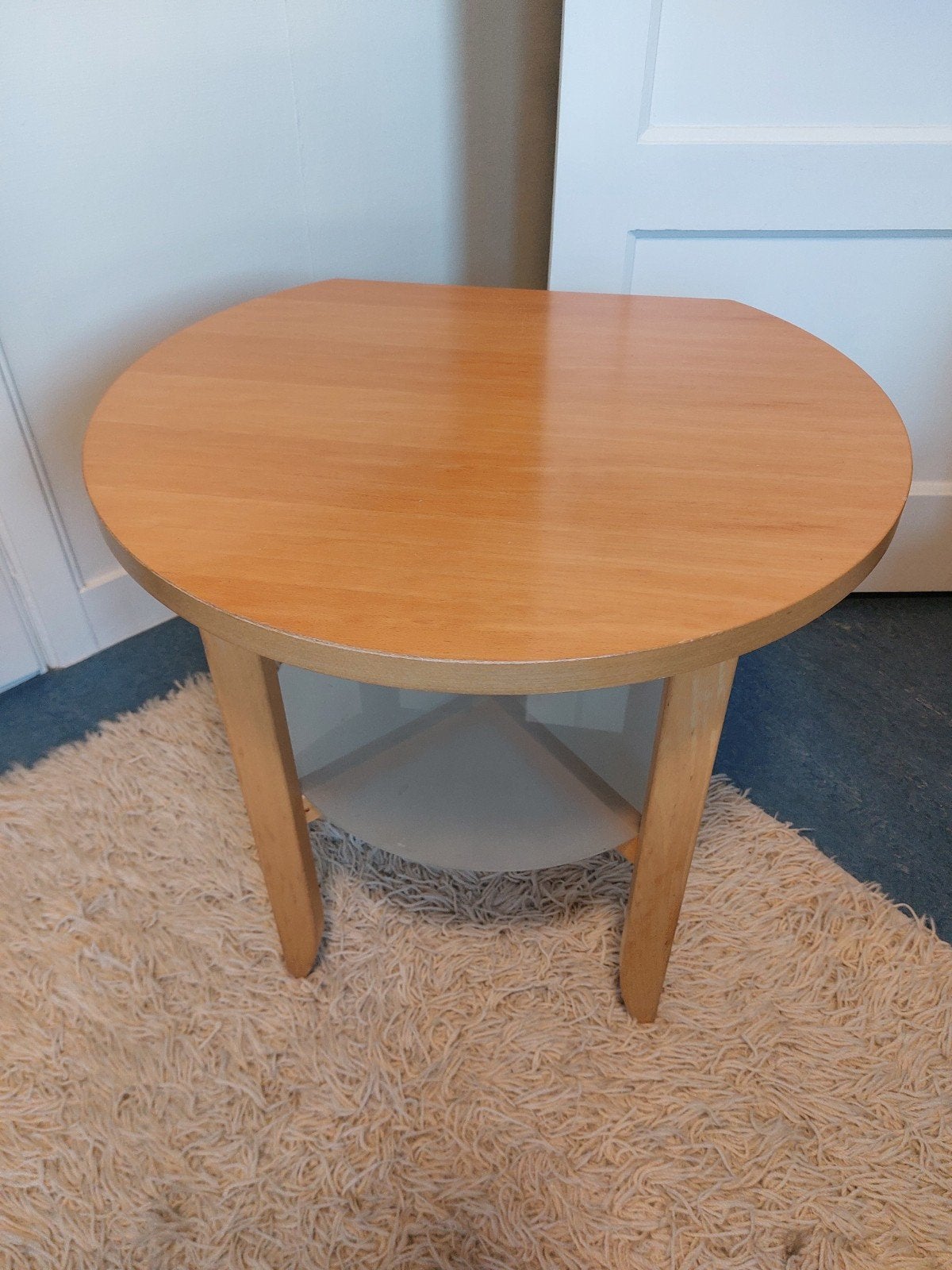IKEA bijzettafel met glazen plankje, Ophalen, Minder dan 45 cm, Gebruikt, Rond
