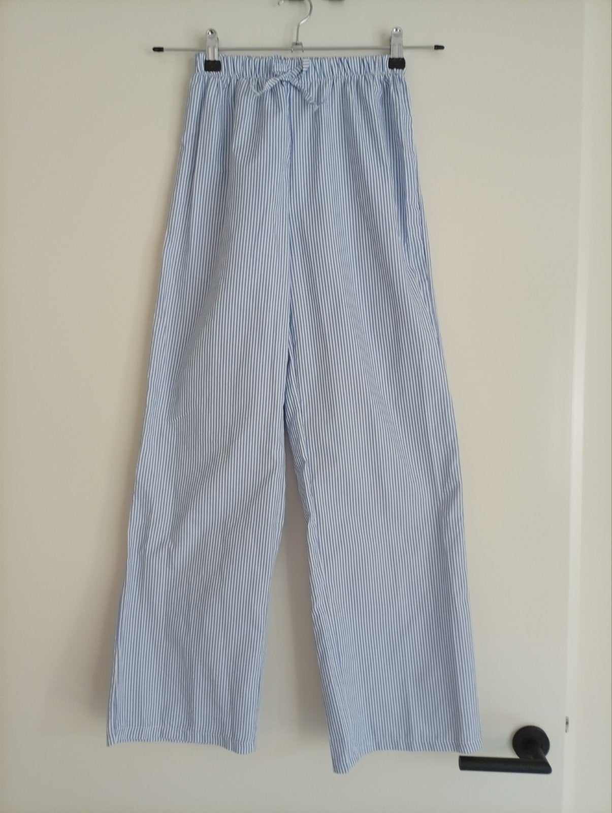 Temu broek blauw / wit gestreept maat 160, Broek, Meisje, Ophalen of Verzenden, Zo goed als nieuw