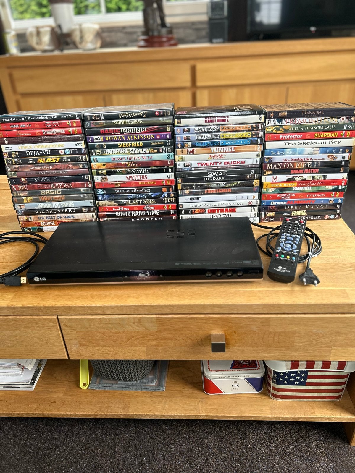LG Blu-ray speler met 70 films, Gebruikt, Overige genres, Ophalen of Verzenden, Blu-ray