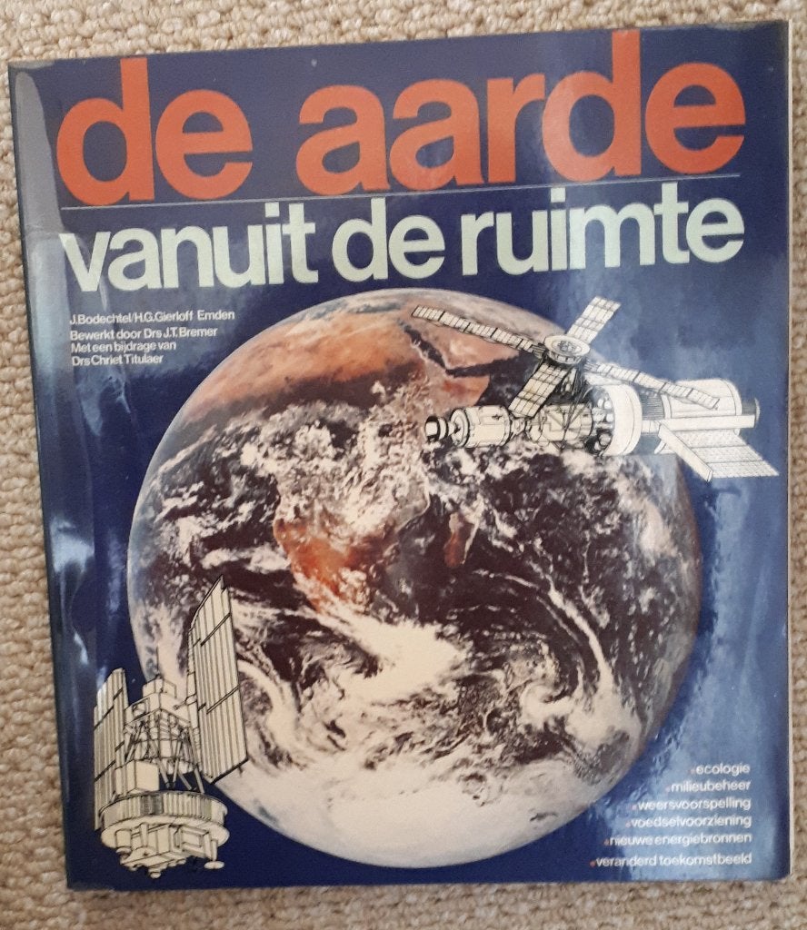 173 .. de aarde vanuit de ruimte, Boeken, Ophalen of Verzenden, Zo goed als nieuw, Natuurwetenschap