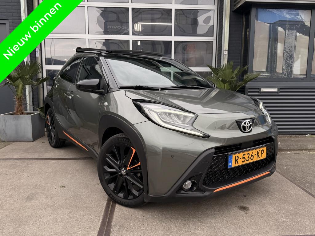 Toyota Aygo X 1.0 VVT-i Automaat Limited Cabrio CarPlay Navi, Auto's, Toyota, Automaat, Gebruikt, 4 stoelen, Leder en Stof