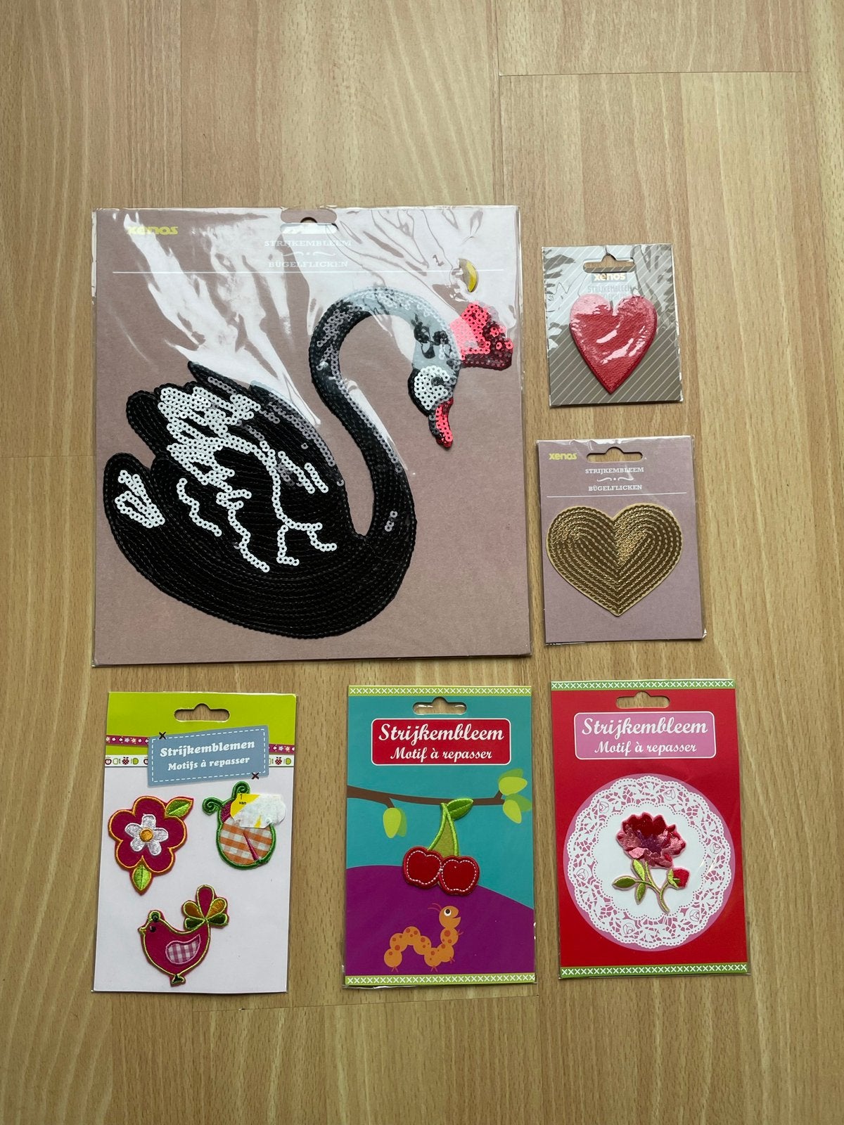 Strijk patches zwaan hart nieuw in verpakking, Ophalen of Verzenden, Zo goed als nieuw
