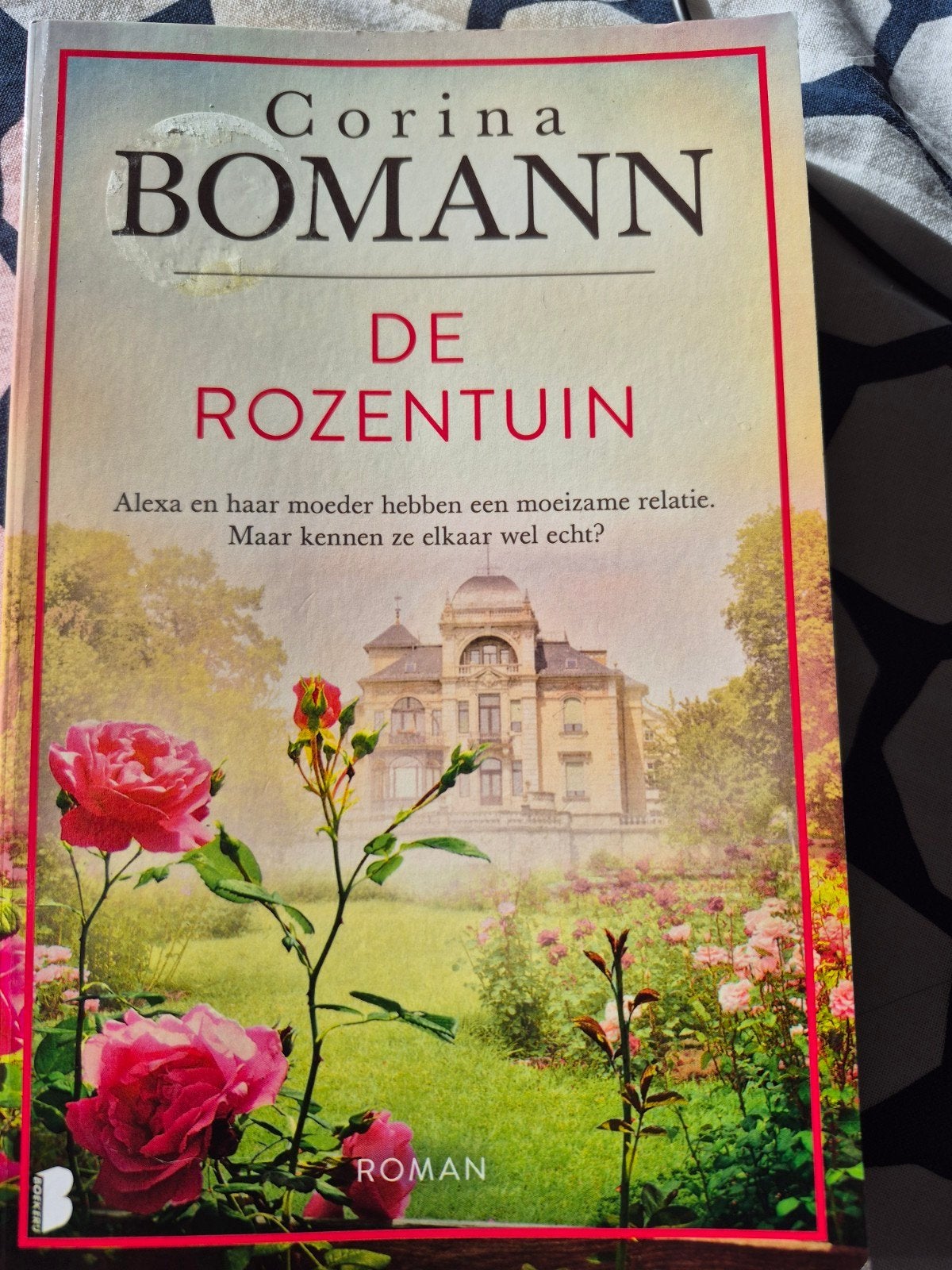 Corina Bomann - De Rozentuin (Roman), Ophalen of Verzenden, Zo goed als nieuw, Corina Bomann