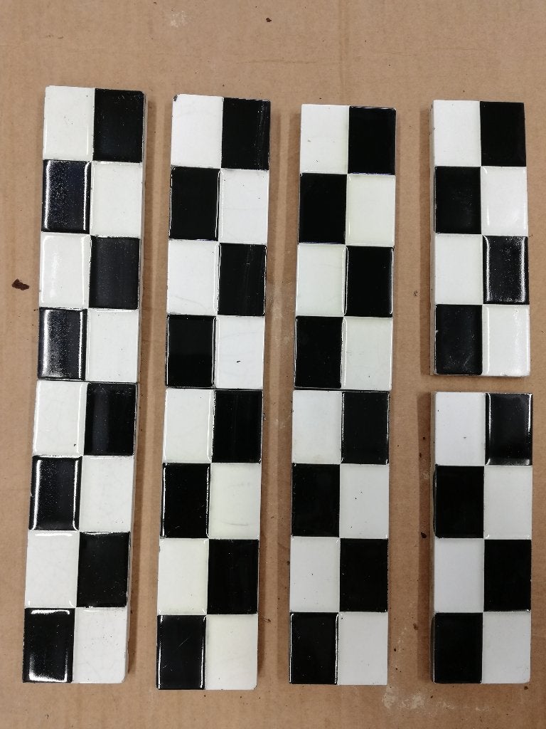 110 Antieke randtegels zwart wit geblokt 5x15cm, Antiek en Kunst, Ophalen of Verzenden