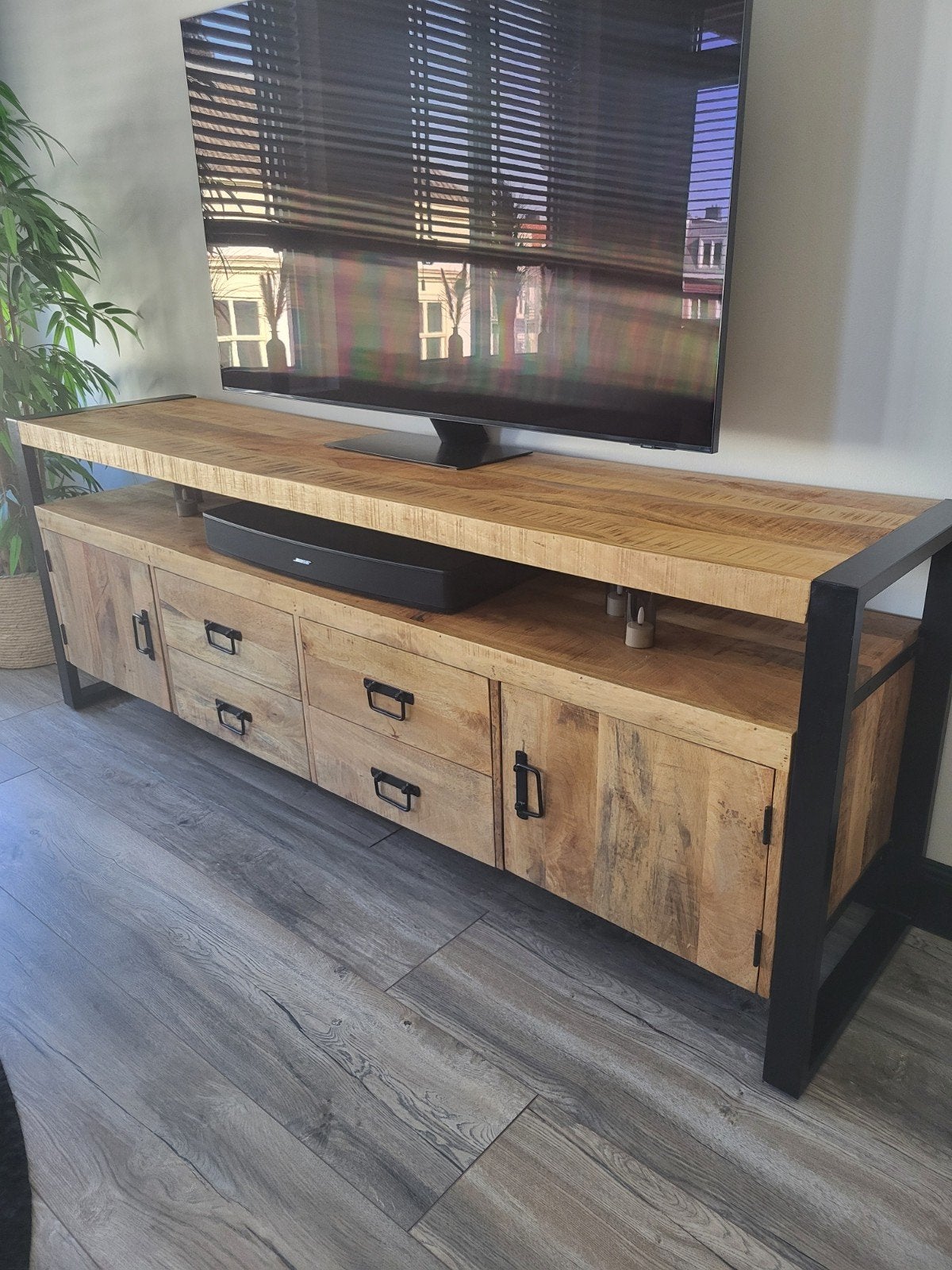 tv kast  wandmeubel mangohout, Ophalen, 150 tot 200 cm, Zo goed als nieuw, Minder dan 100 cm