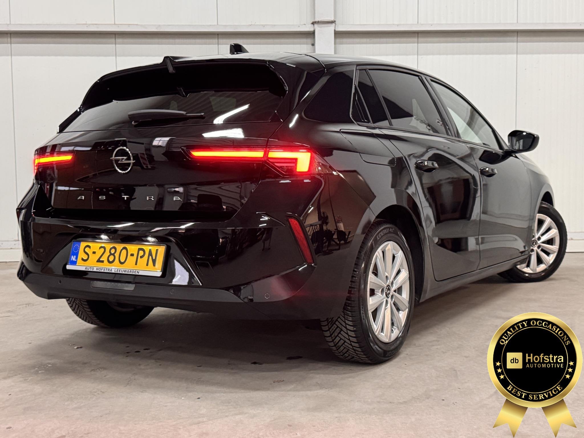 Opel Astra 1.2 Business Edition DIGI-DASH CAMERA LMV PDC, Voorwielaandrijving, Dealer onderhouden, Stof, Euro 6