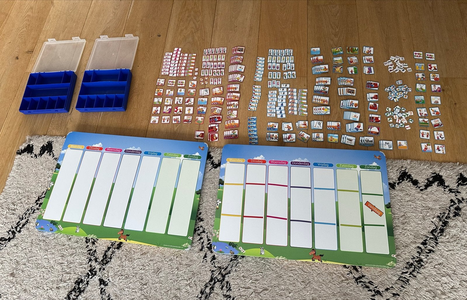 2 Kinderplanborden Weide met veel magneetjes (jongen/meisje), Ophalen, Gebruikt, Ontdekken