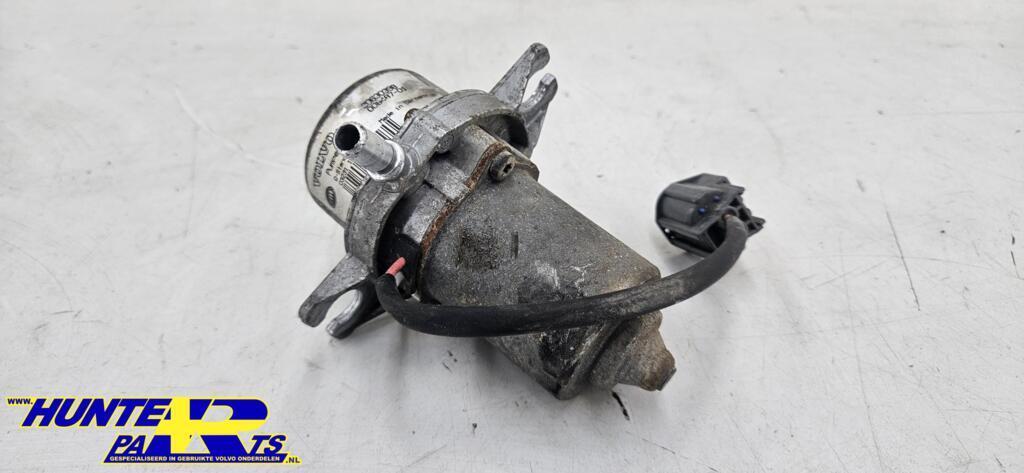 Vacuumpomp Volvo V70/S60/V50/S40 ('03-'12) 30645454, Gebruikt, Ophalen of Verzenden, Volvo