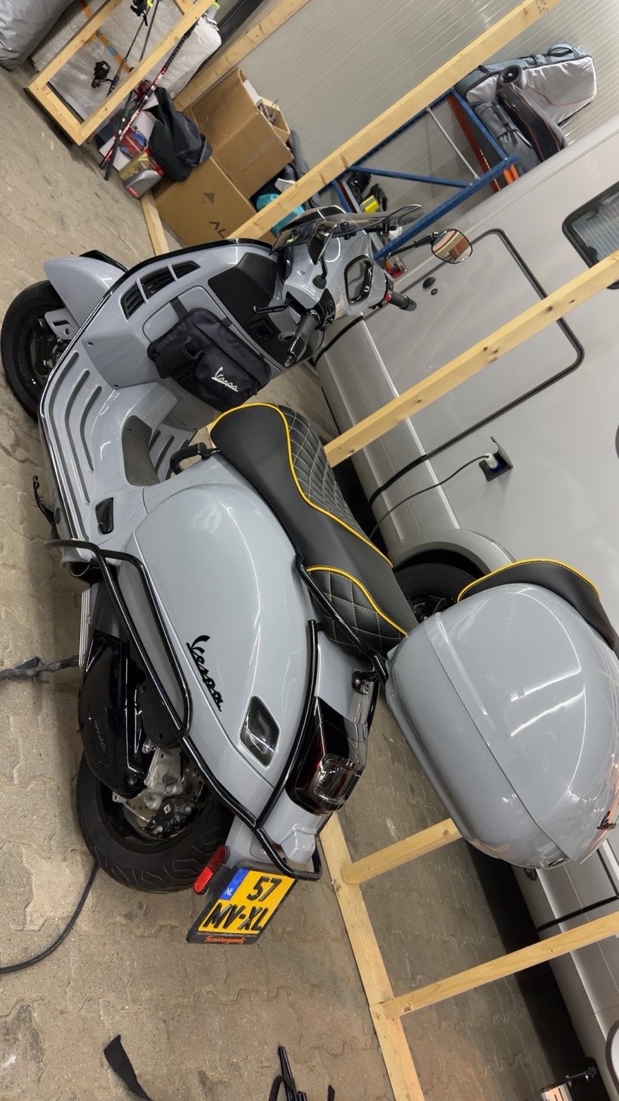 Vespa GTS 300 SuperTech HPE - Zo goed als nieuw, Ophalen, Overige modellen, 300 cc, Zo goed als nieuw