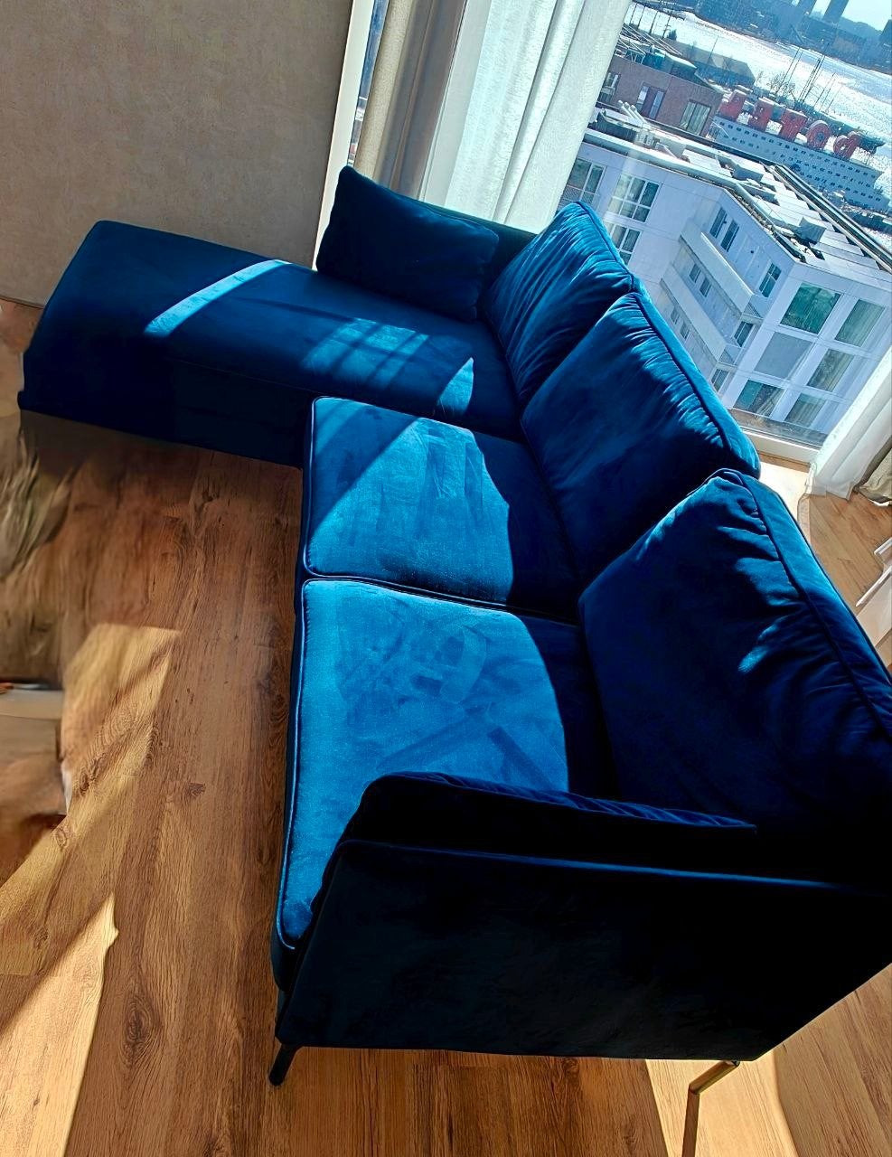 Stijlvolle blauwe hoekbank, Ophalen, 250 tot 300 cm, Gebruikt, 100 tot 125 cm