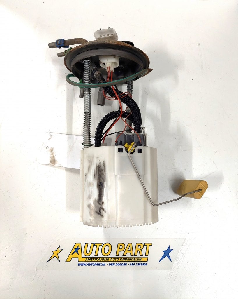 Chevrolet Tahoe benzinepomp met vlotter 2004-2006, Gebruikt, Info@gm.com, Amerikaanse onderdelen, Ophalen of Verzenden