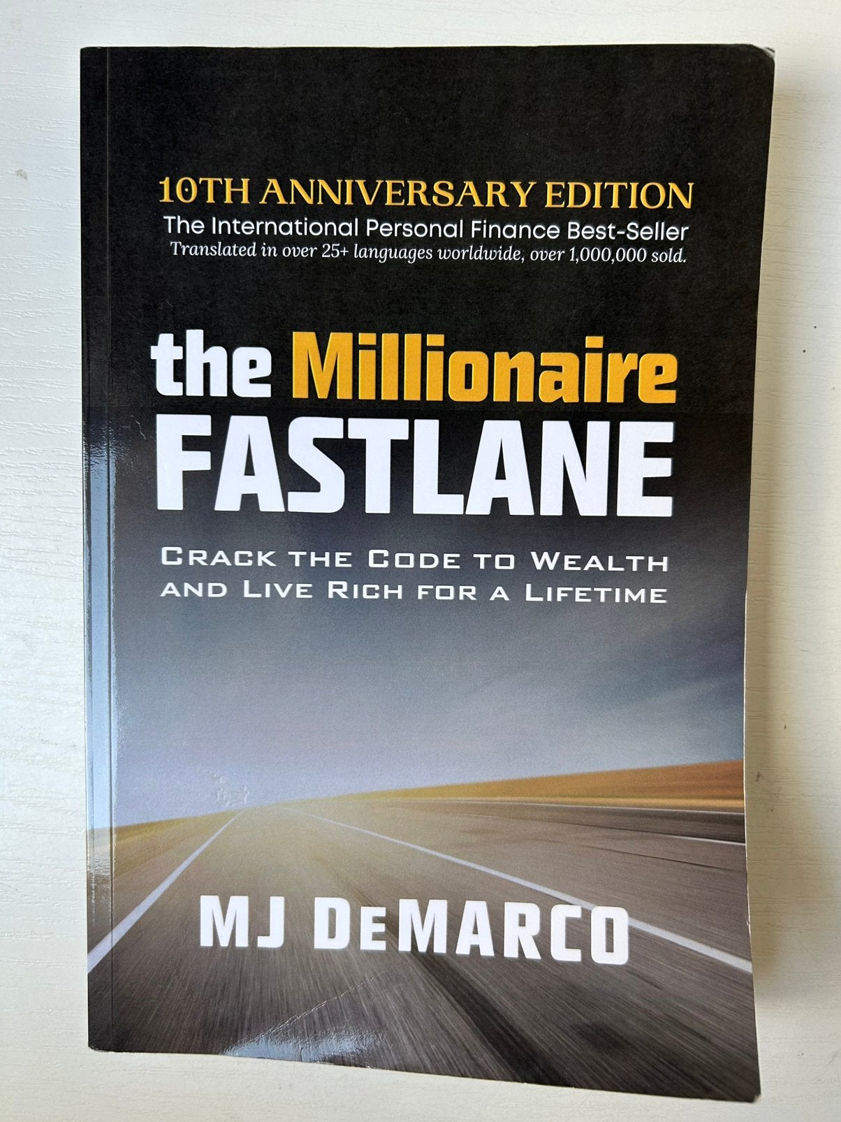The Millionaire Fastlane MJ DeMarco, Boeken, Ophalen of Verzenden, Gelezen