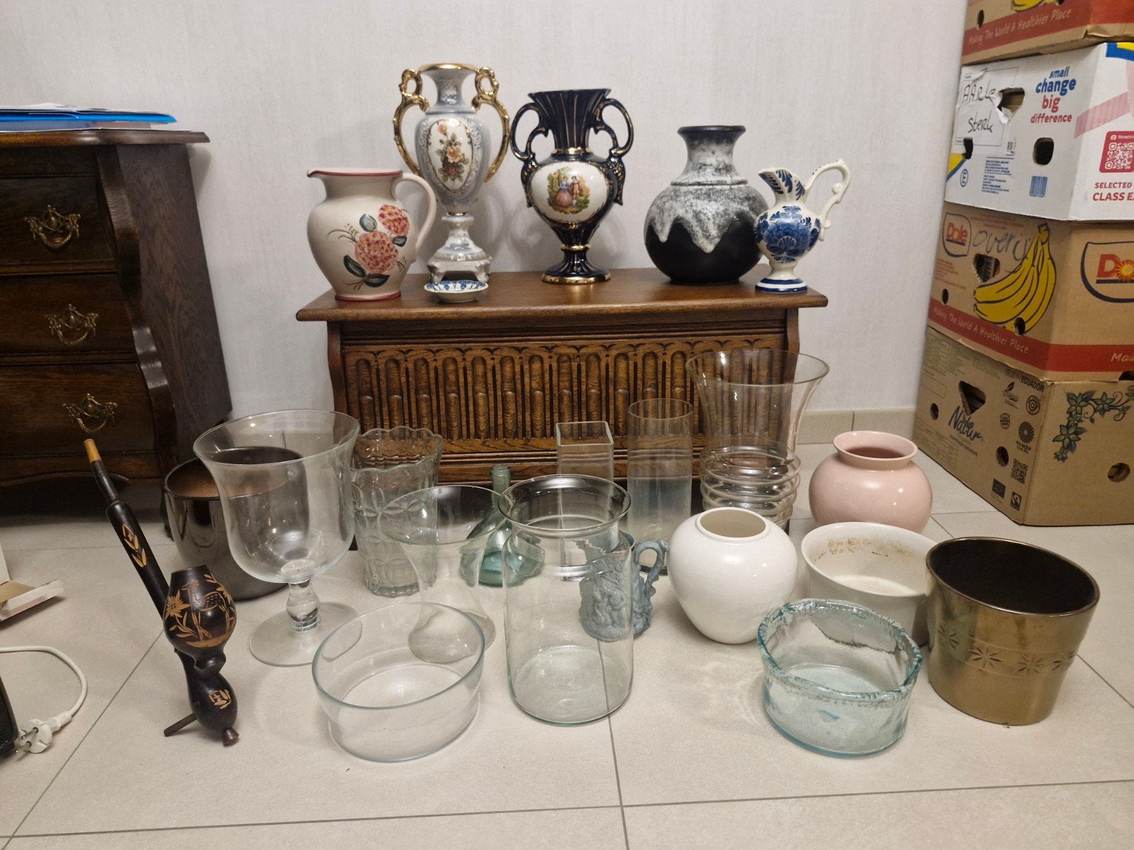 Diverse vazen en glaswerk collectie, Ophalen