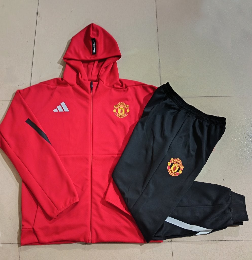 Nieuw Manchester United trainingspak met capuchon – M/L, Ophalen of Verzenden, Nieuw, Trainingspak