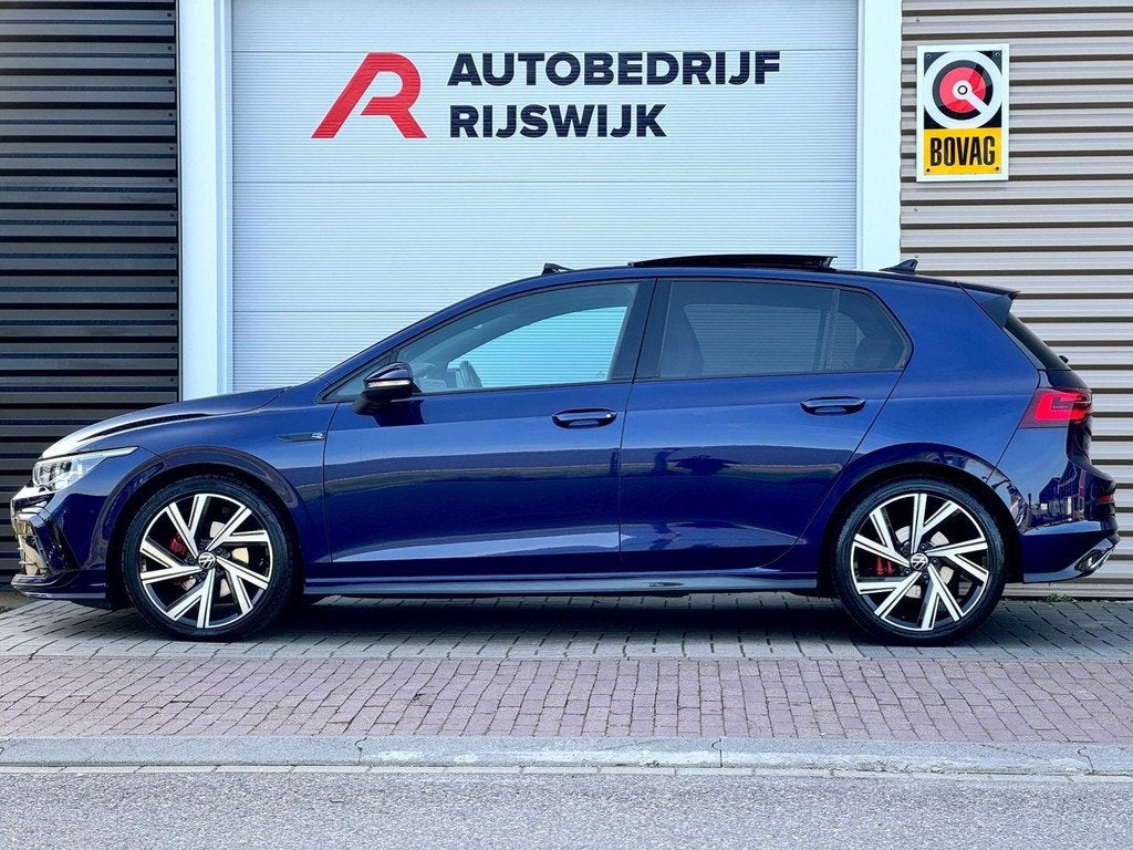 Volkswagen Golf 1.5 eTSI R-Line Pano/IQ.Light/Camera, Auto's, 4 cilinders, Blauw, Bedrijf, Golf