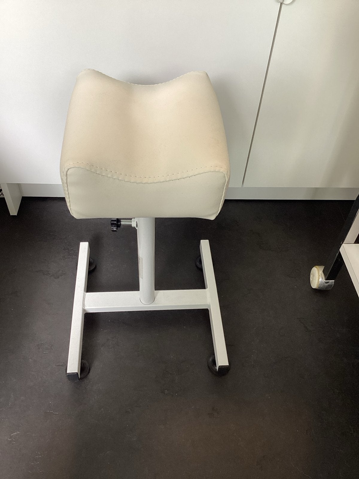 pedicure verstelbaar voetensteun/krukje - Wit, Ophalen, In hoogte verstelbaar, Nieuw, Staal
