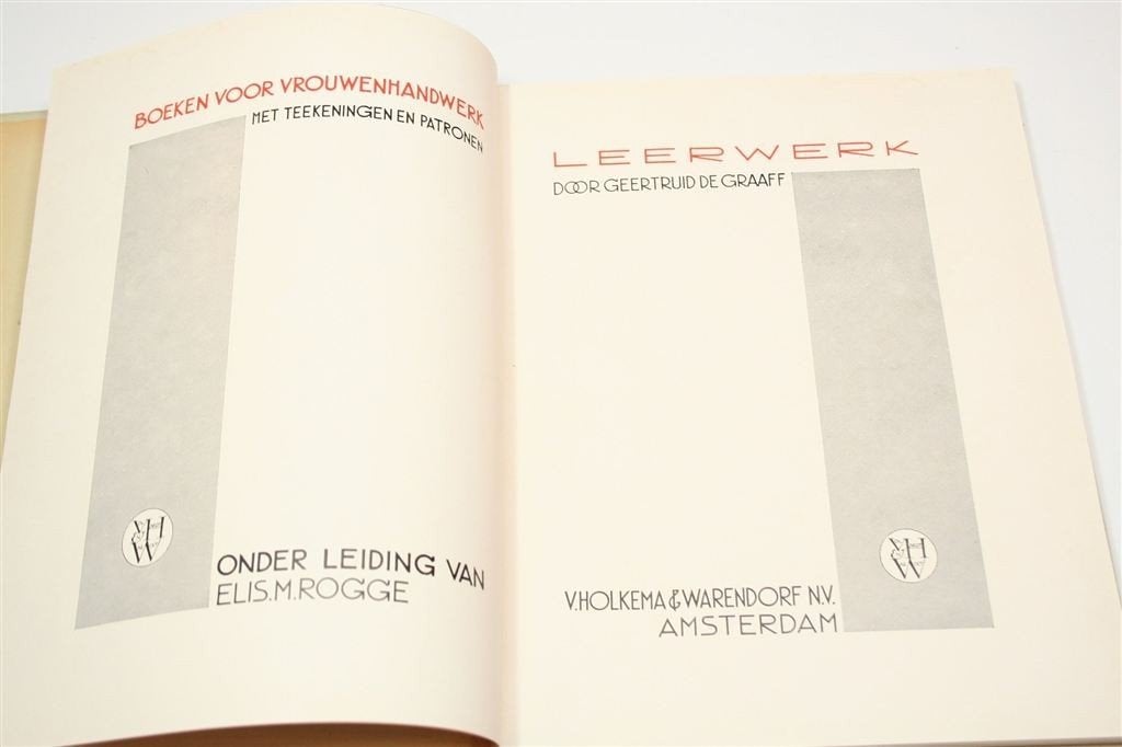 Leerwerk — Vintage Handwerkboek Compleet met Patroon [1937], Ophalen of Verzenden, Gelezen, Overige onderwerpen