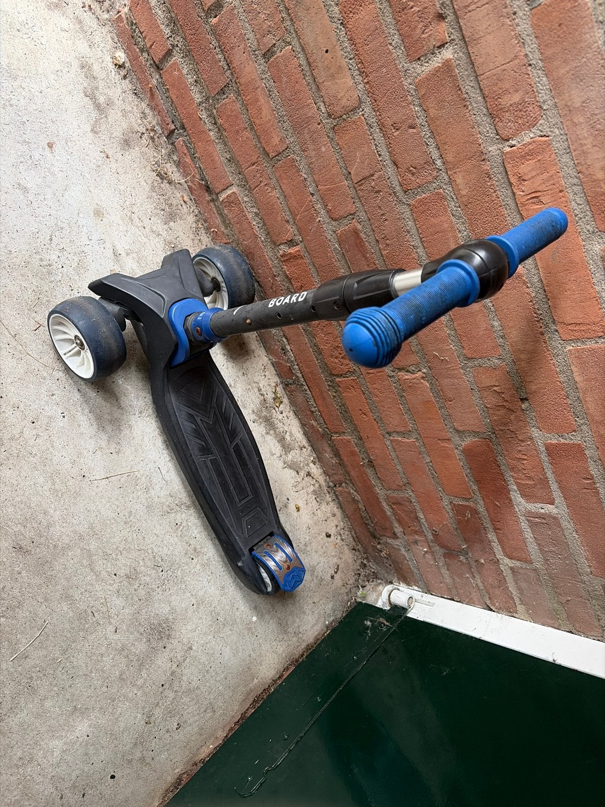 Freak Board Step - Stevige driewieler step voor kinderen, Fietsen en Brommers, Steps, Zo goed als nieuw, Gewone step, Ophalen of Verzenden
