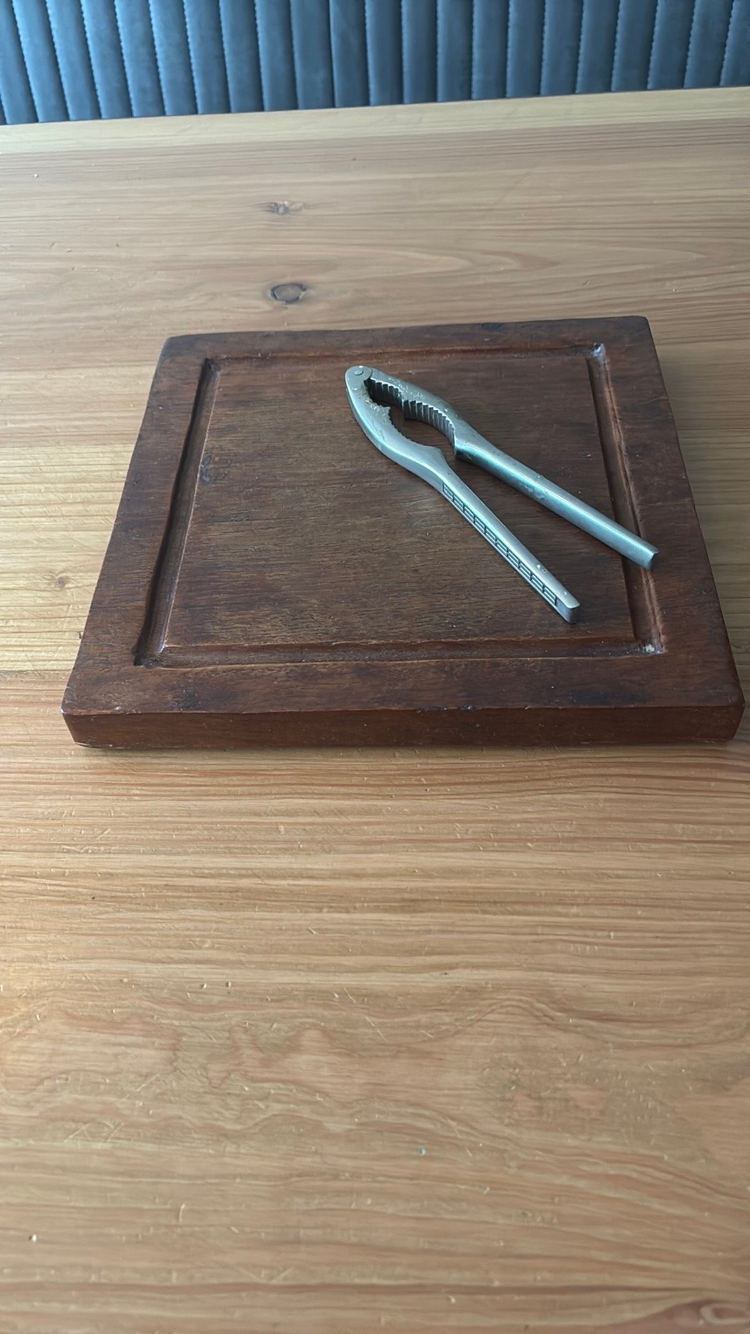 Walnoten kraker met plank, Ophalen of Verzenden