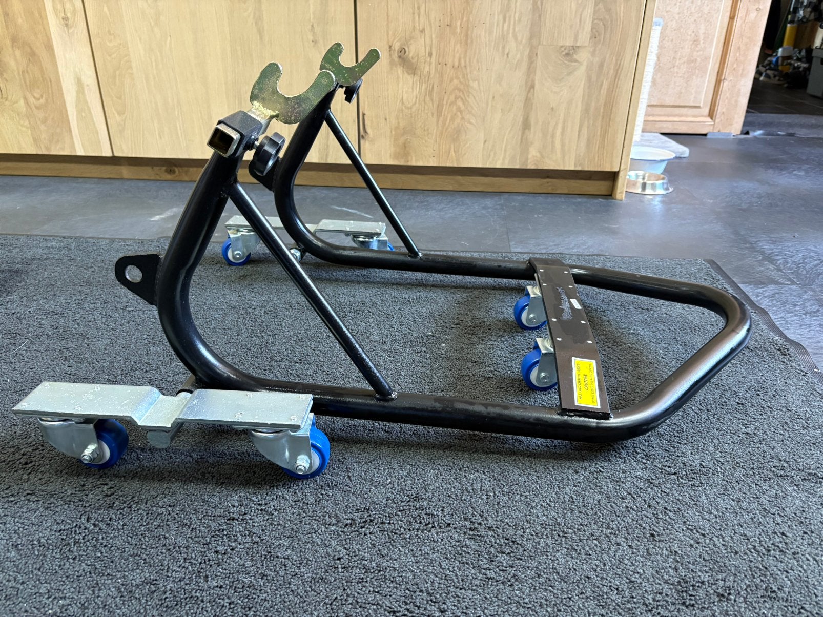 Paddock stand, verrijdbaar, Ophalen