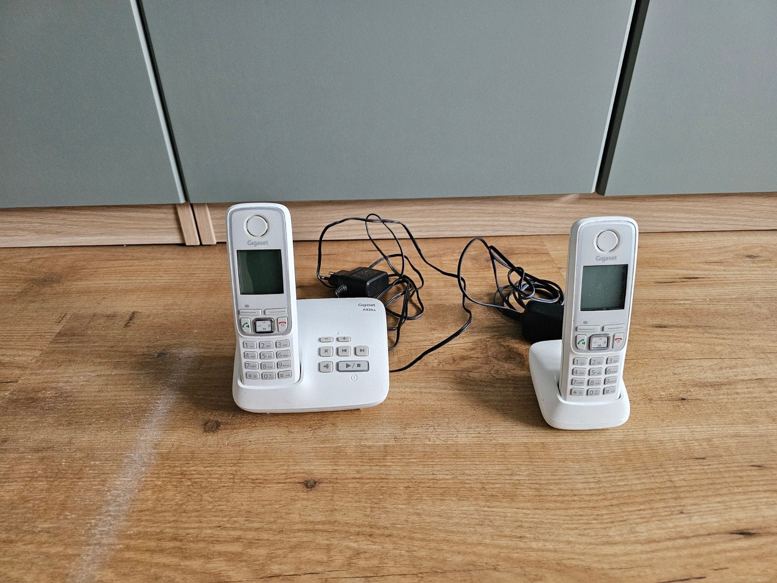 Gigaset A420A draadloze DECT-telefoon met antwoordapparaat, Ophalen, Gebruikt, 2 handsets
