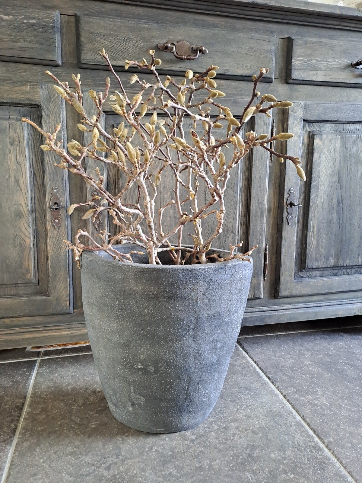 Ovale bloempot met magnolia takken, Ophalen, Overige kleuren, Aardewerk of Porselein, Minder dan 50 cm