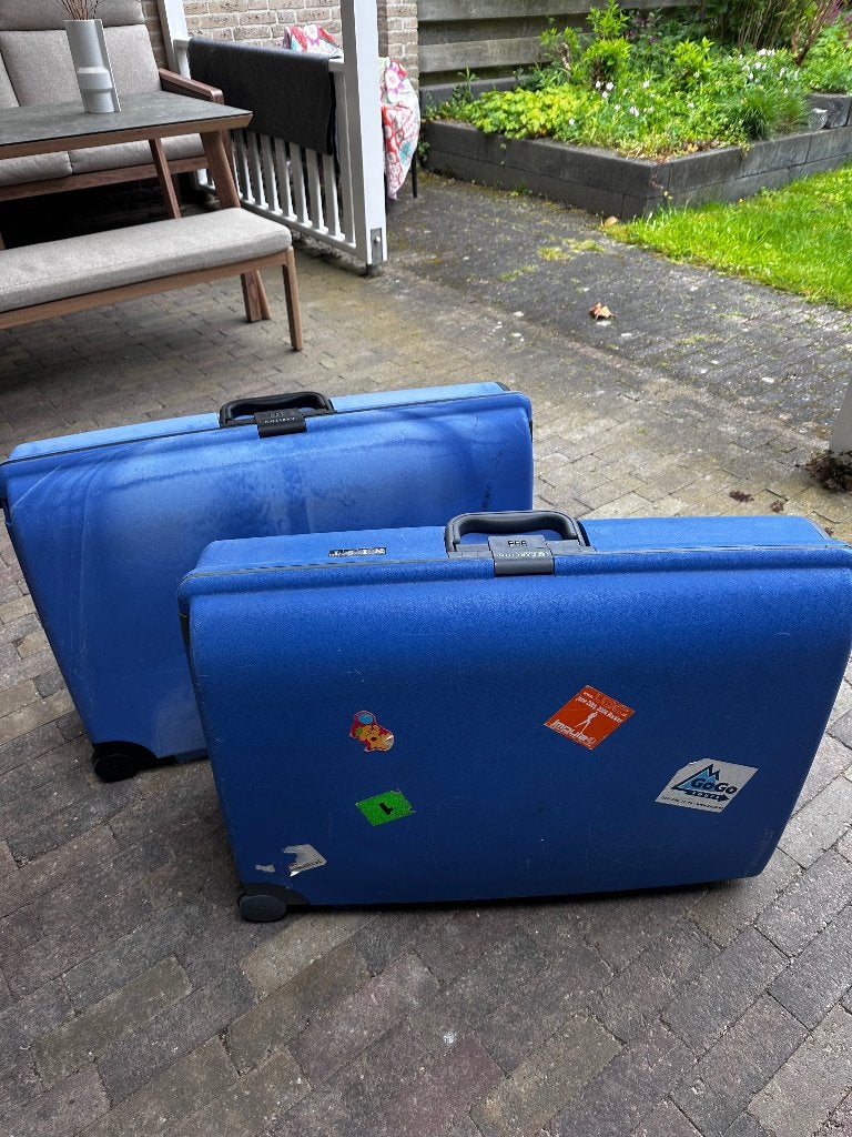1 grote reiskoffer. Merk Carlton, Sieraden, Tassen en Uiterlijk, Koffers, Gebruikt, Hard kunststof, 70 cm of meer, 55 cm of meer