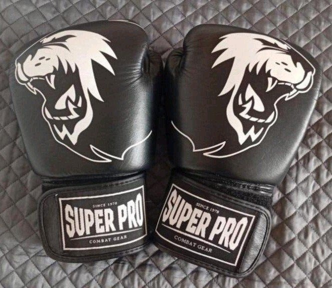 Super Pro Combat Gear set: Handschoenen, Scheenbeschermer, Overige, Vechtsportbescherming, Maat L, Ophalen of Verzenden