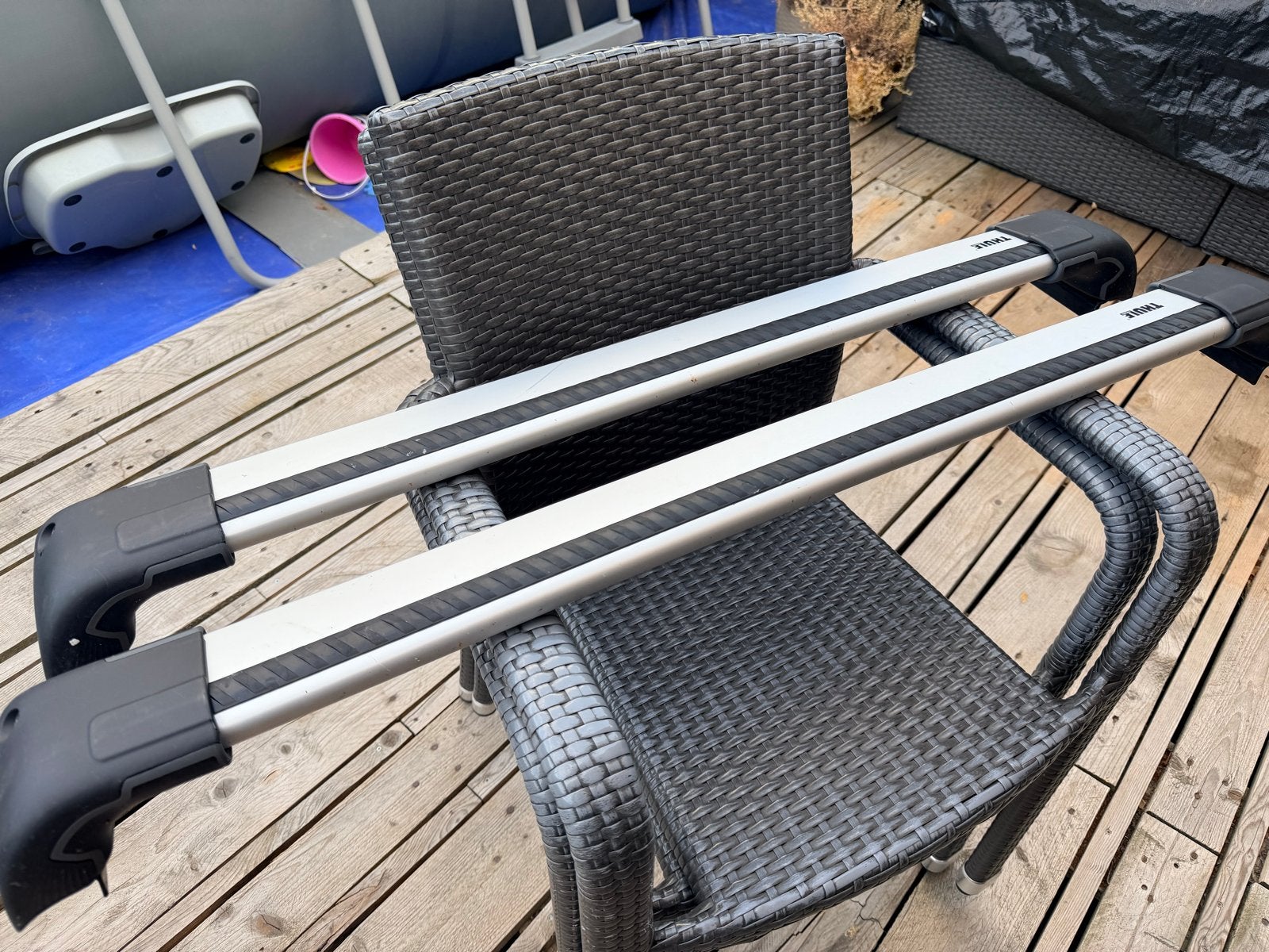 Thule WingBar Edge dakdragerset - open en gesloten dakrails, Auto diversen, Ophalen, Gebruikt